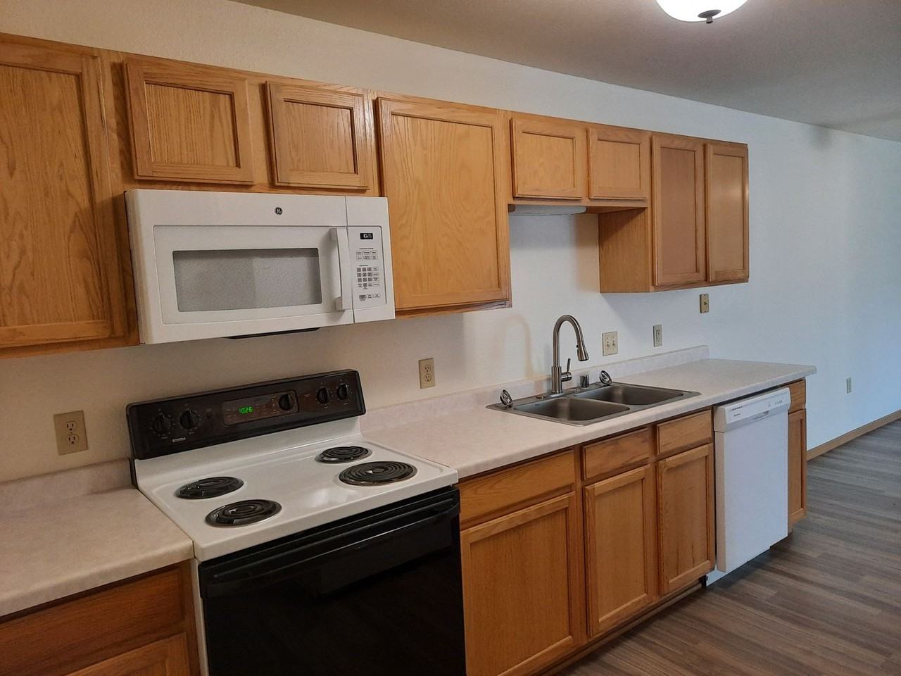 Chapel Hill Apartments - Photo 6 of 50