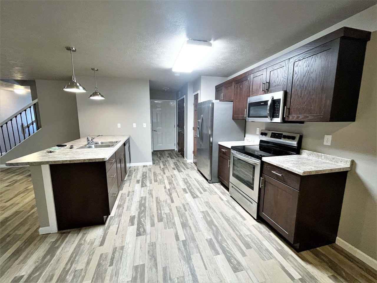 Juniper Townhomes - Photo 7 of 22