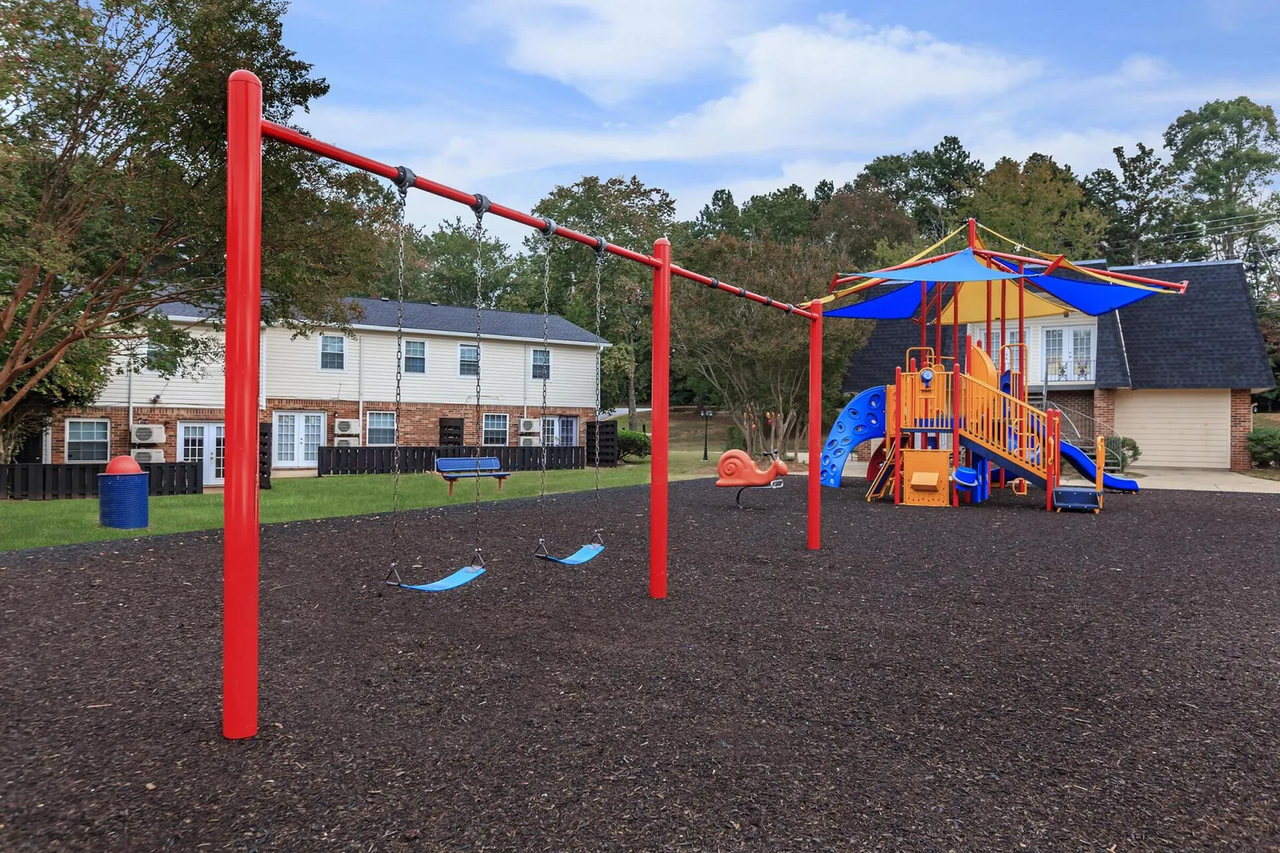 The Oaks at Commerce Townhomes - Photo 3 of 43