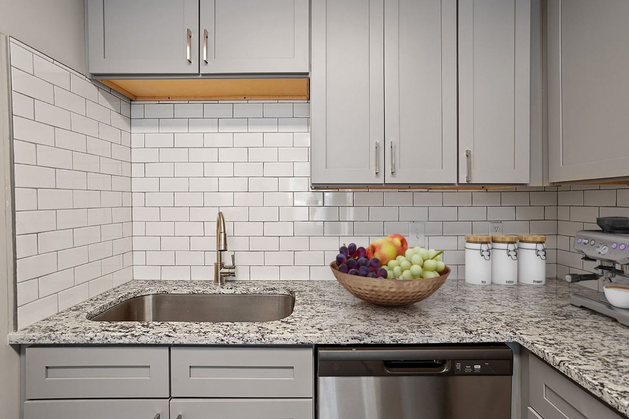 Juniper Square Apartments - Photo 4 of 11