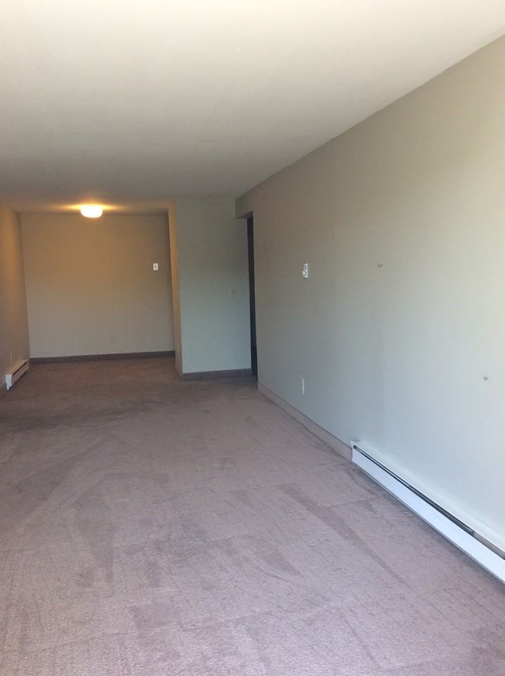 Clarendon Heights - Photo 5 of 9