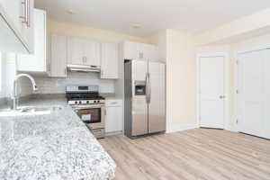 featured image of 42 Maple St