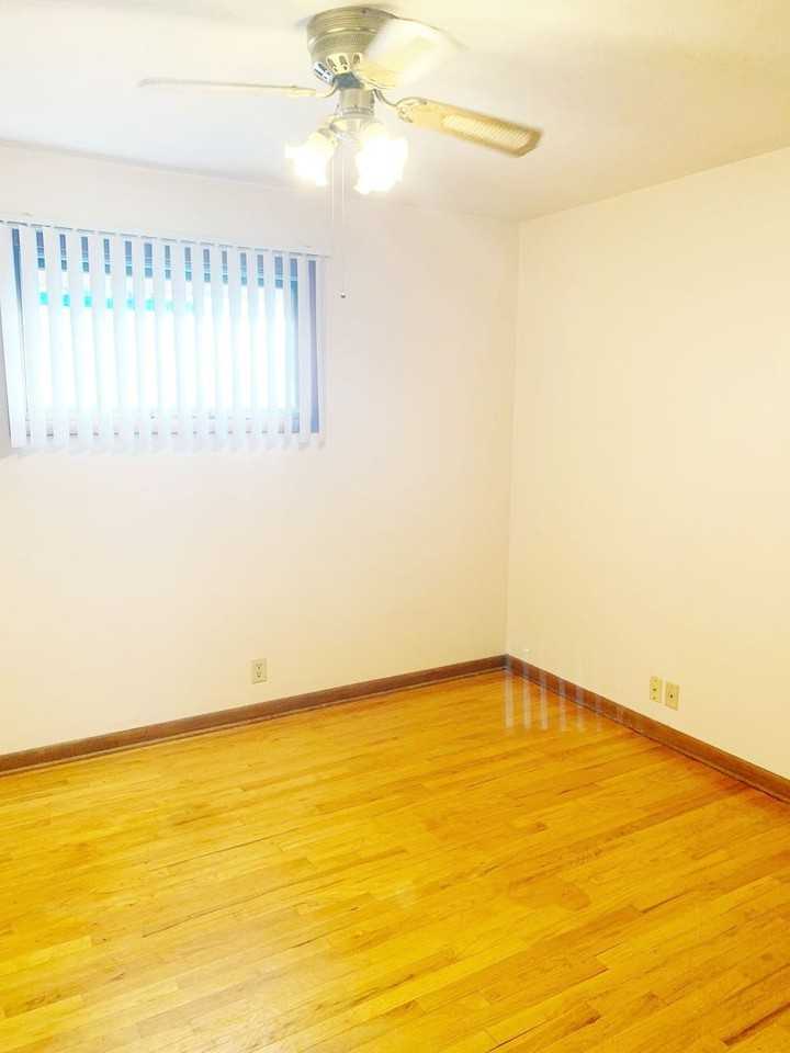 Keystone Court Apartments - Photo 6 of 18