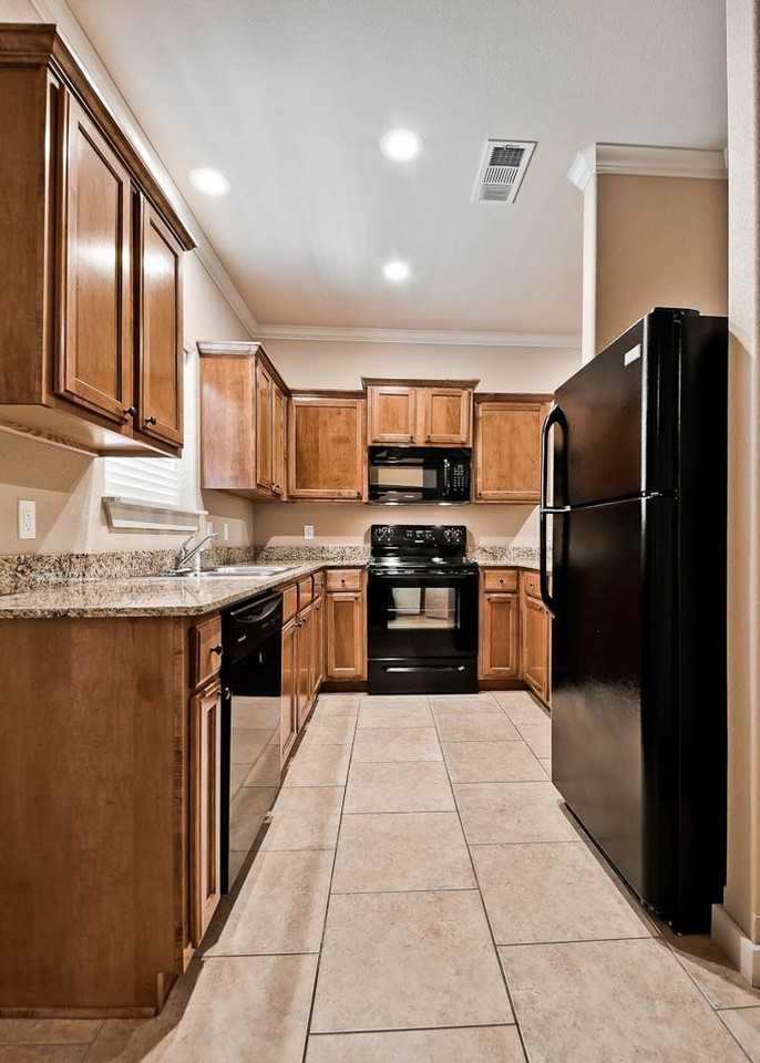 Rochester Circle - Photo 3 of 23