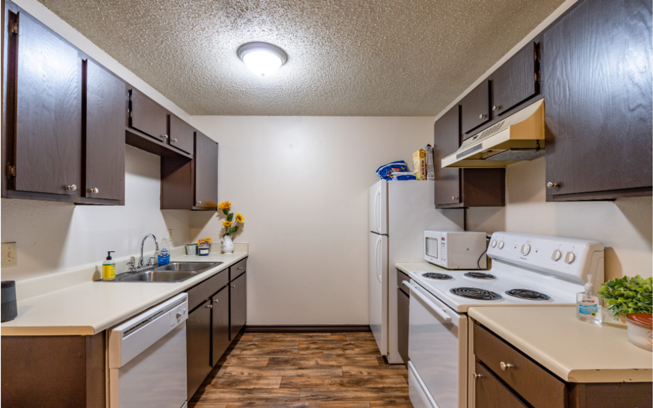 Country Village Apartments - Photo 3 of 50