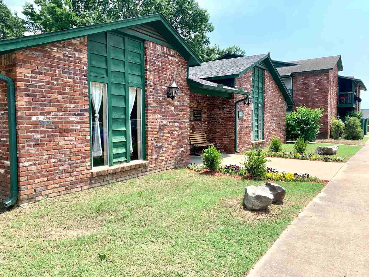 Village East Apartments - Photo 4 of 4