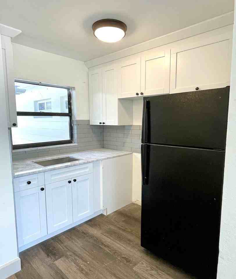 Kenwood Villas - Photo 4 of 7