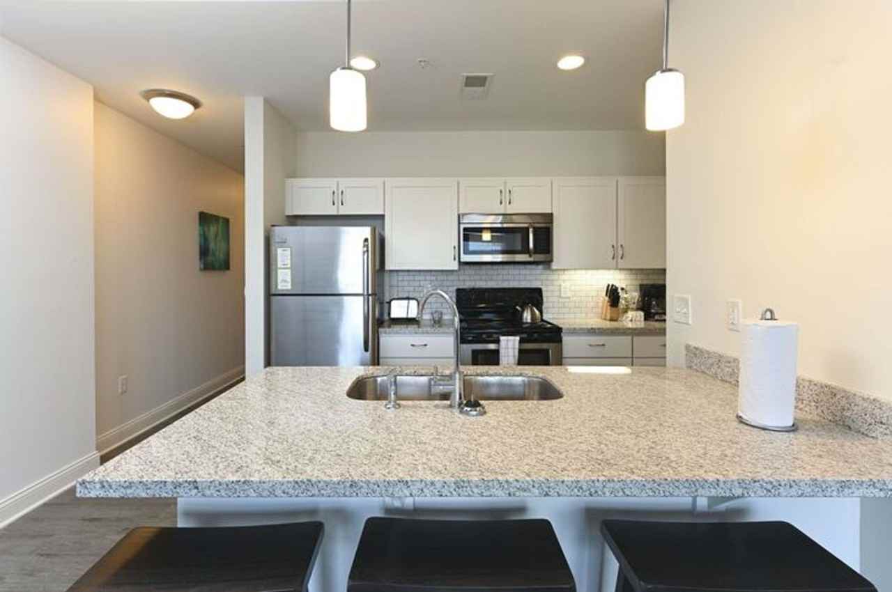 Penn Street Tower Apartments - Photo 4 of 12