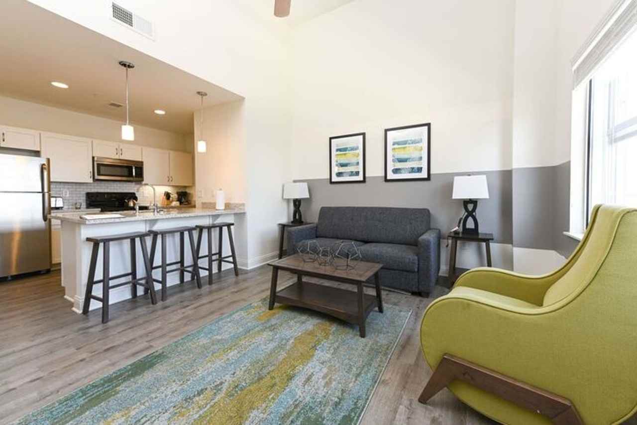 Penn Street Tower Apartments - Photo 5 of 12