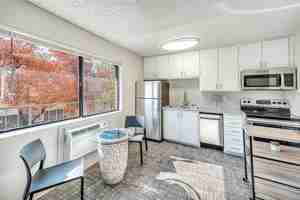 featured image of 831 Wheeler Ave