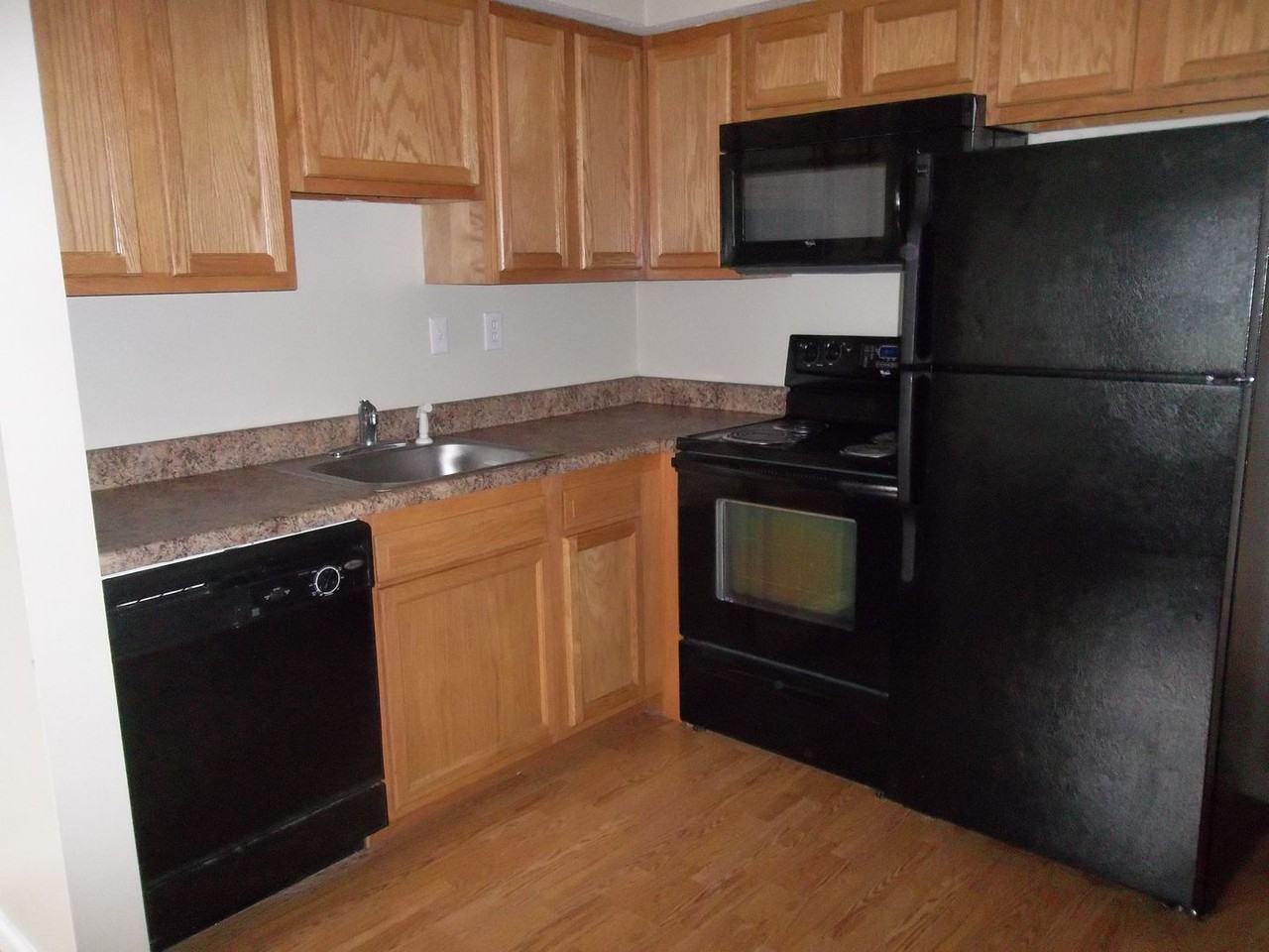 Country Townhomes - Photo 2 of 5