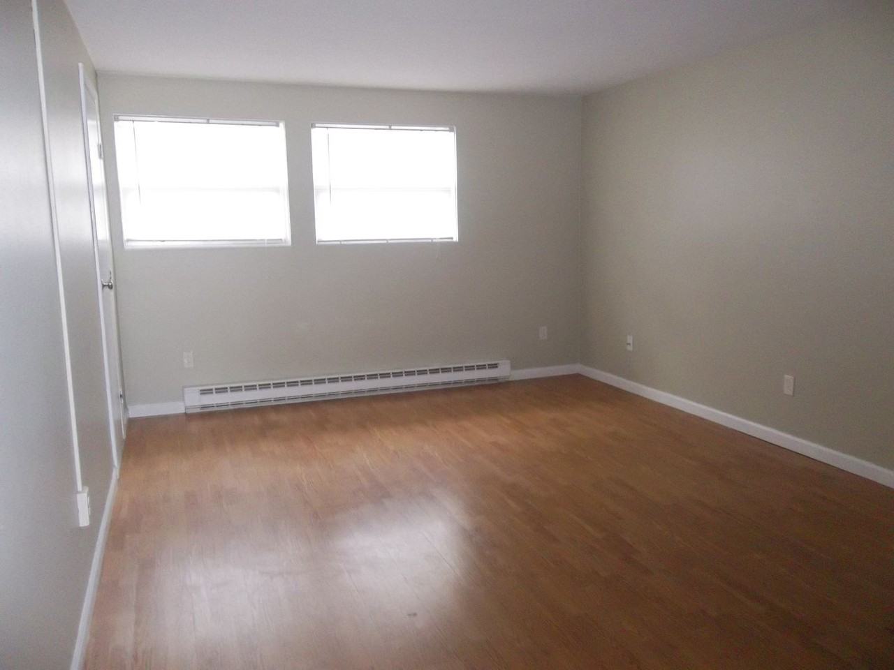 Country Townhomes - Photo 3 of 5