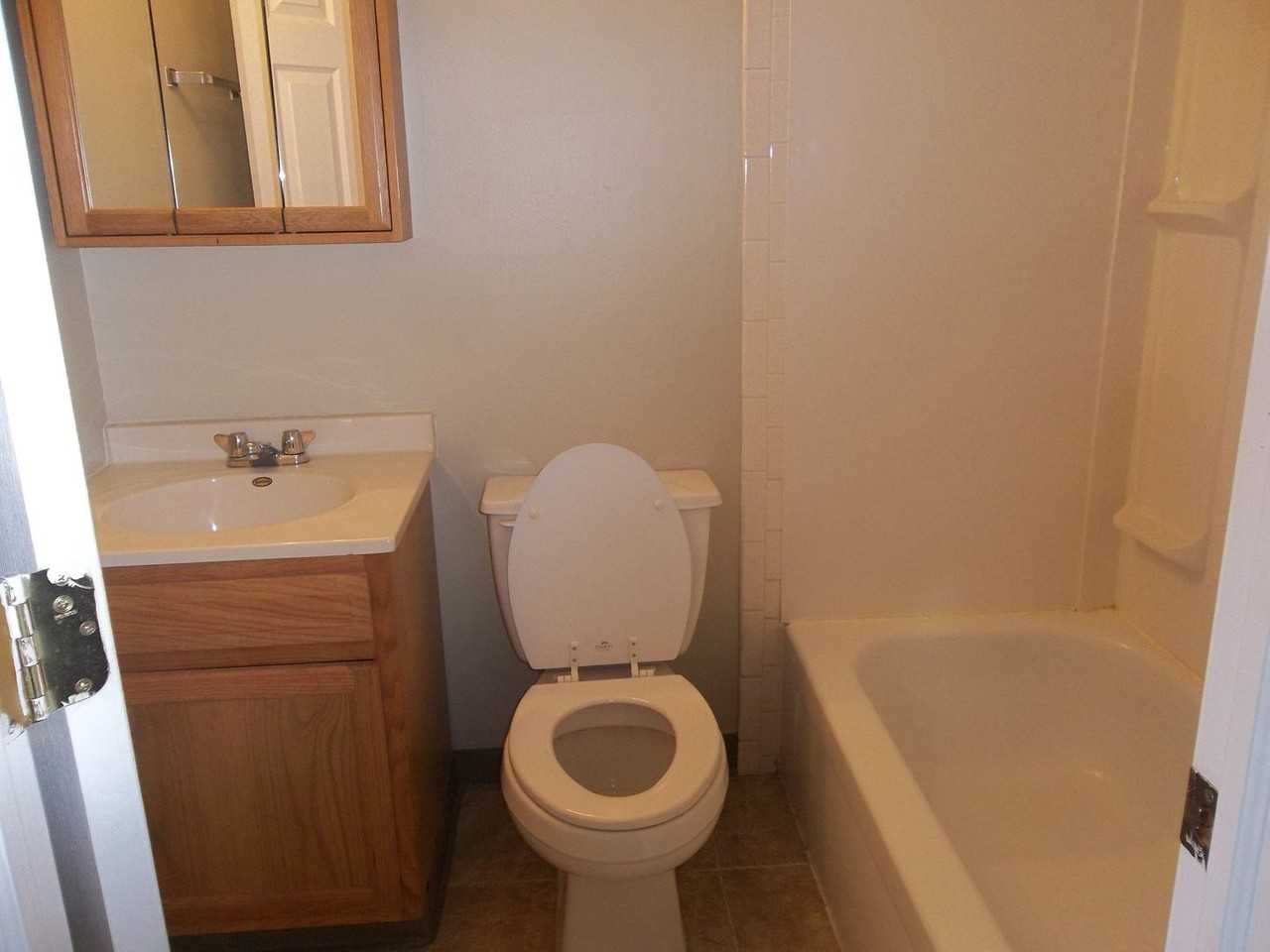 Country Townhomes - Photo 5 of 5