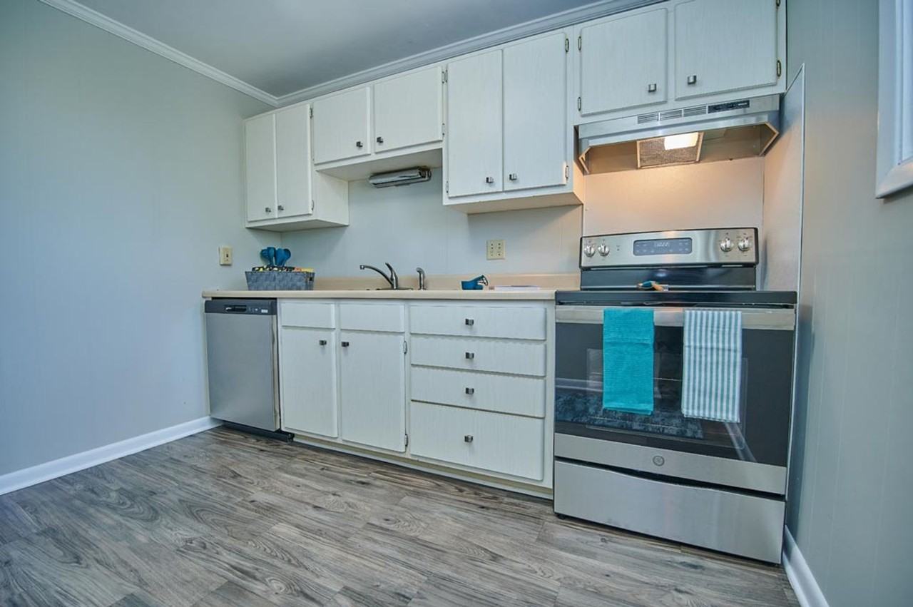 Seven Oaks Apartments - Photo 3 of 26