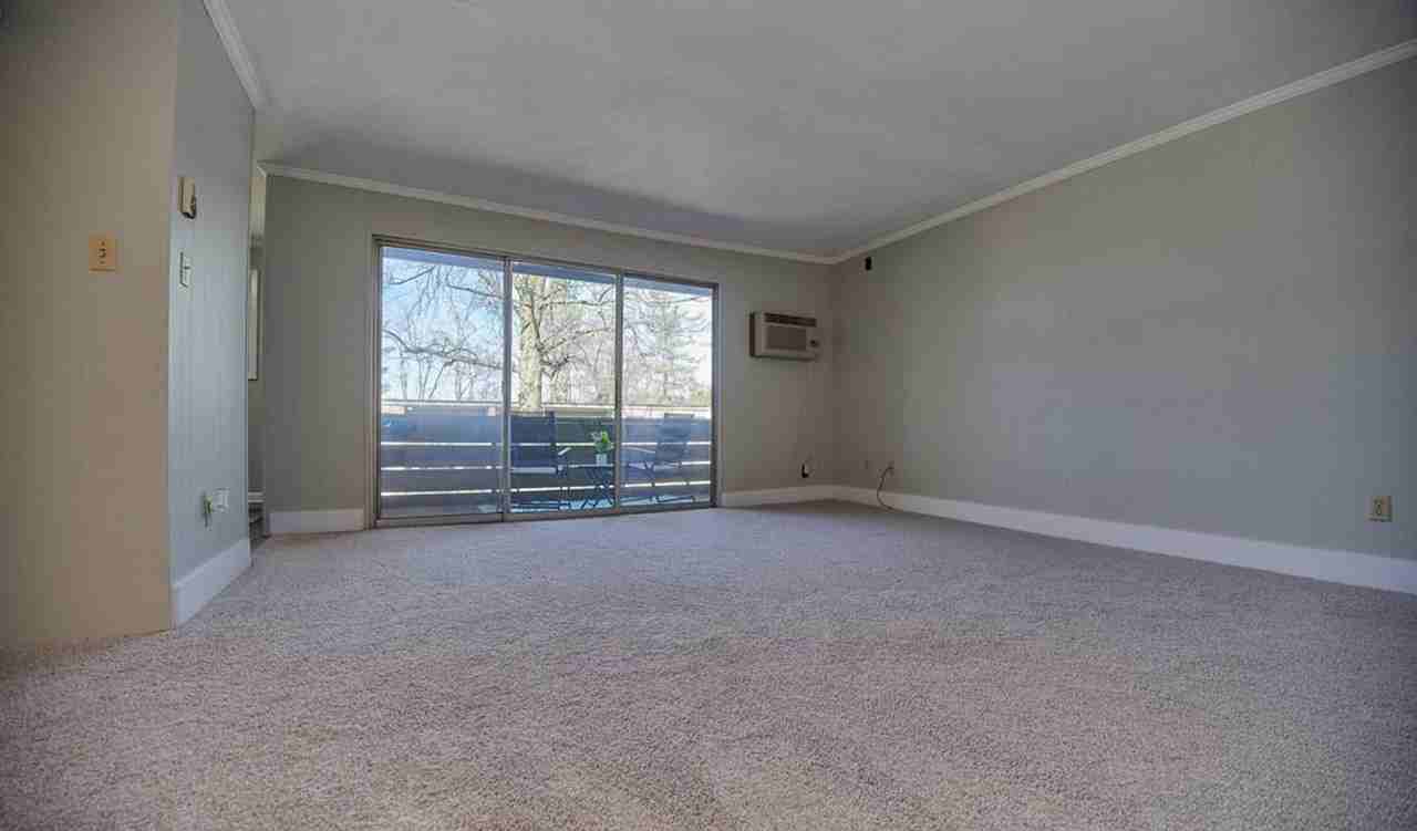 Seven Oaks Apartments - Photo 6 of 26