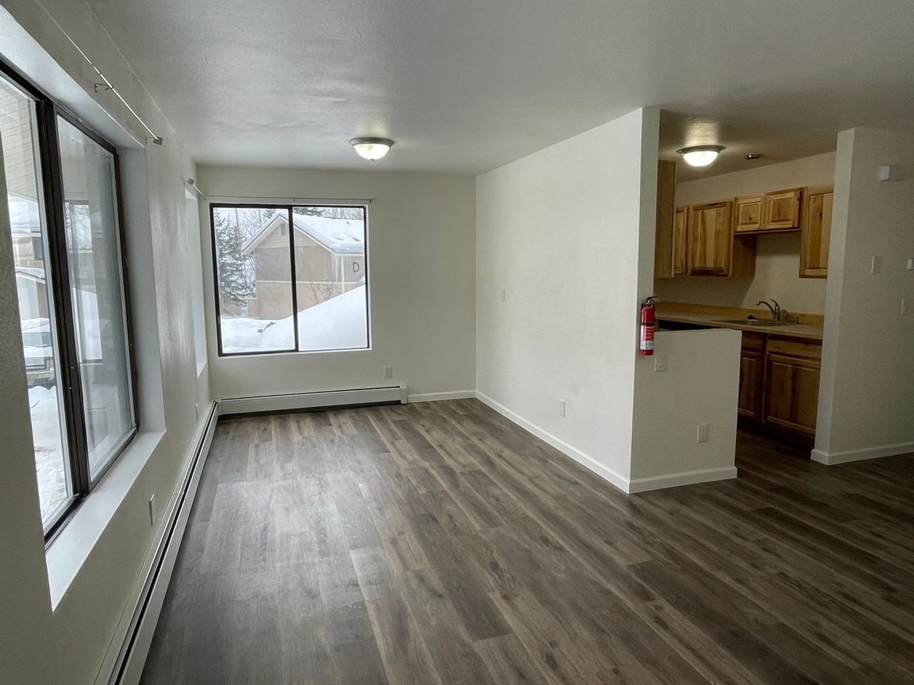 Berlin Rose Apartments - Photo 5 of 32