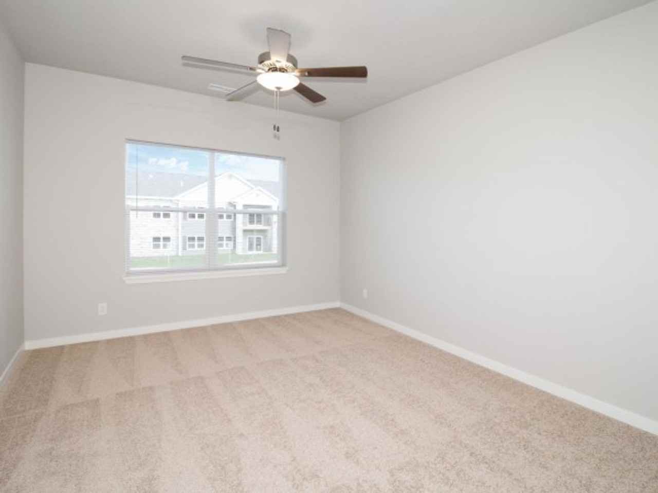 Trestle Crossing Condos - Photo 6 of 21