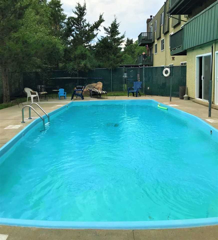 RWHORN - Photo 6 of 48