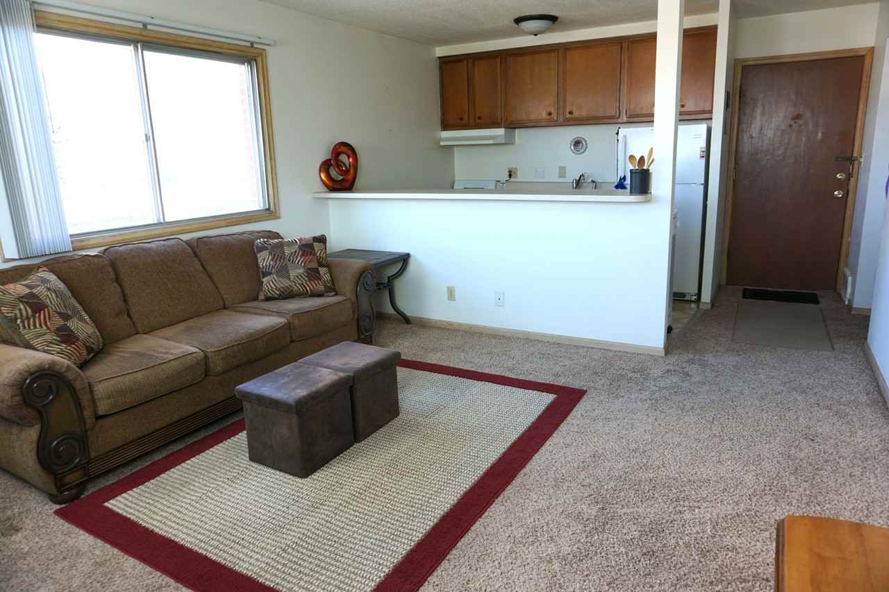 Somerset Court - Photo 6 of 50