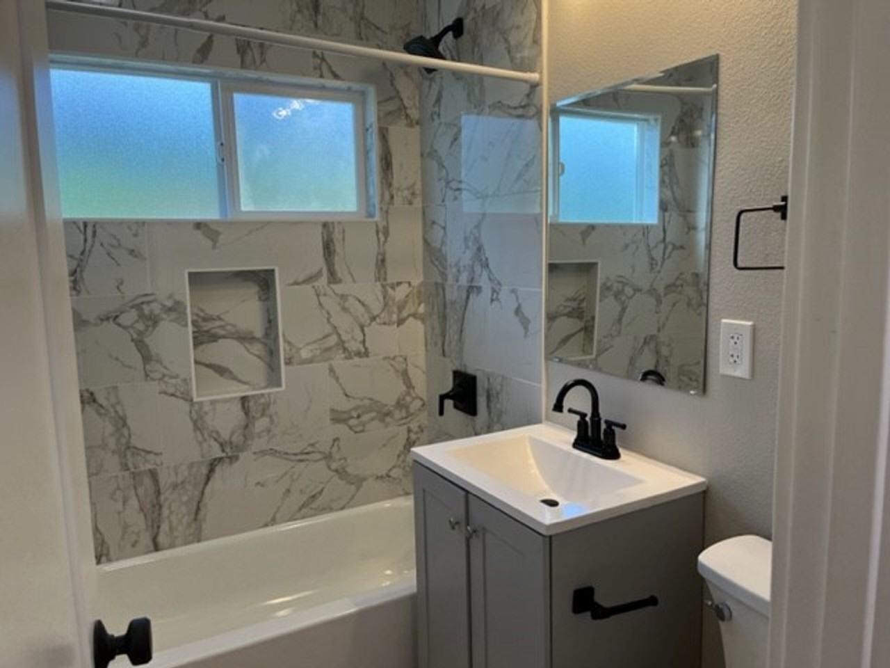 Grand at Pacific Beach - Photo 4 of 6