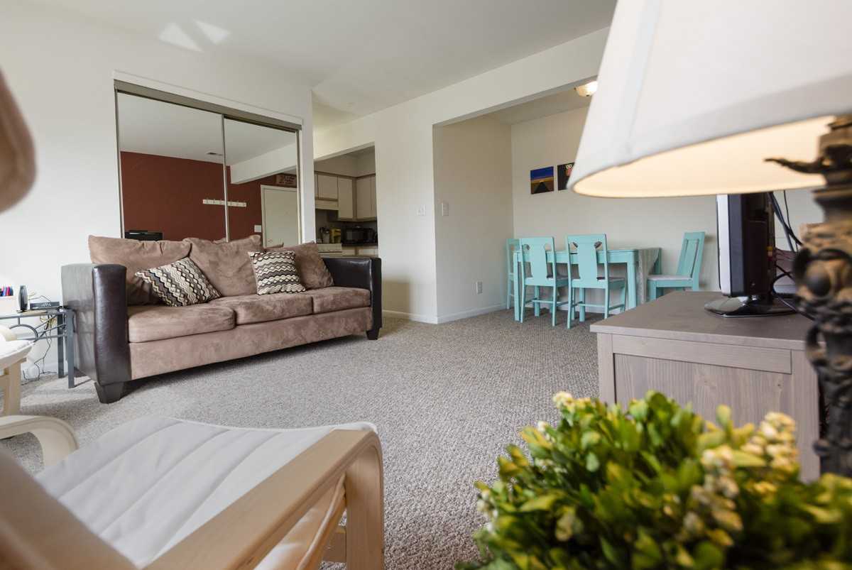 Woodstone [CEDAR515] - Photo 2 of 12