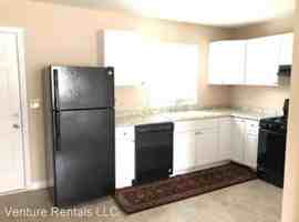 featured image of 2611 Crescent Ln