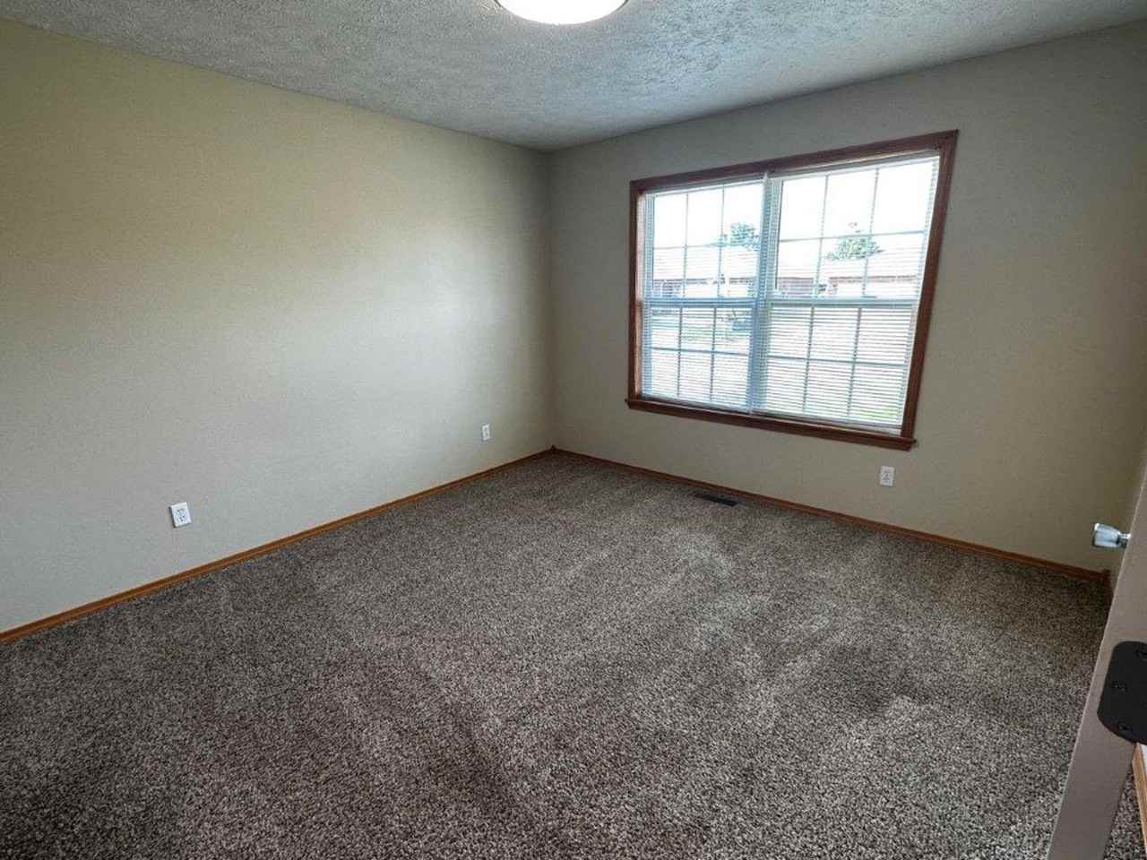 Strasbourg Estates - Photo 6 of 15