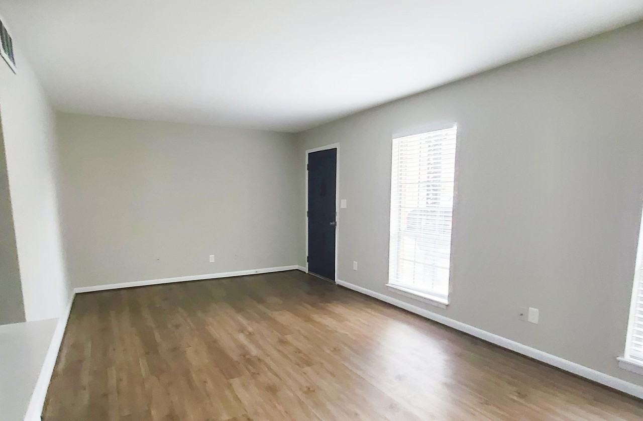 Green Valley-Hoover Apartments - Photo 3 of 14