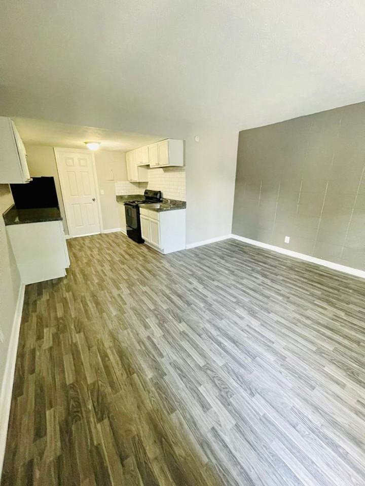 The Blend Apartments - Photo 3 of 9