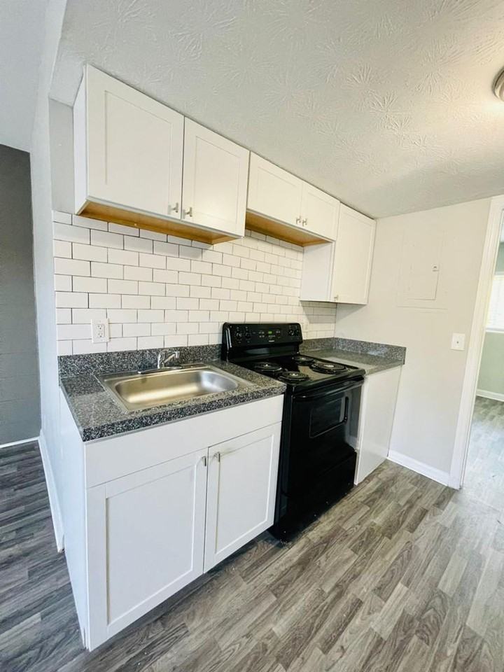 The Blend Apartments - Photo 6 of 9