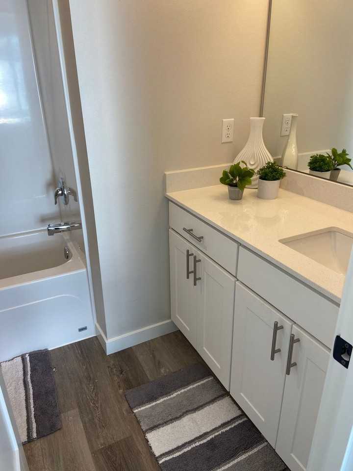 3726 Wardell Ln Se - Photo 5 of 9