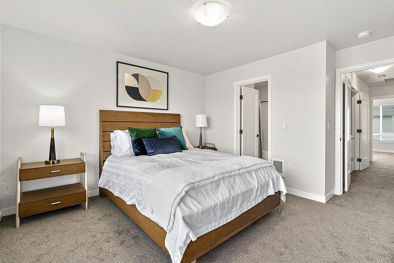 3726 Wardell Ln Se - Photo 7 of 9