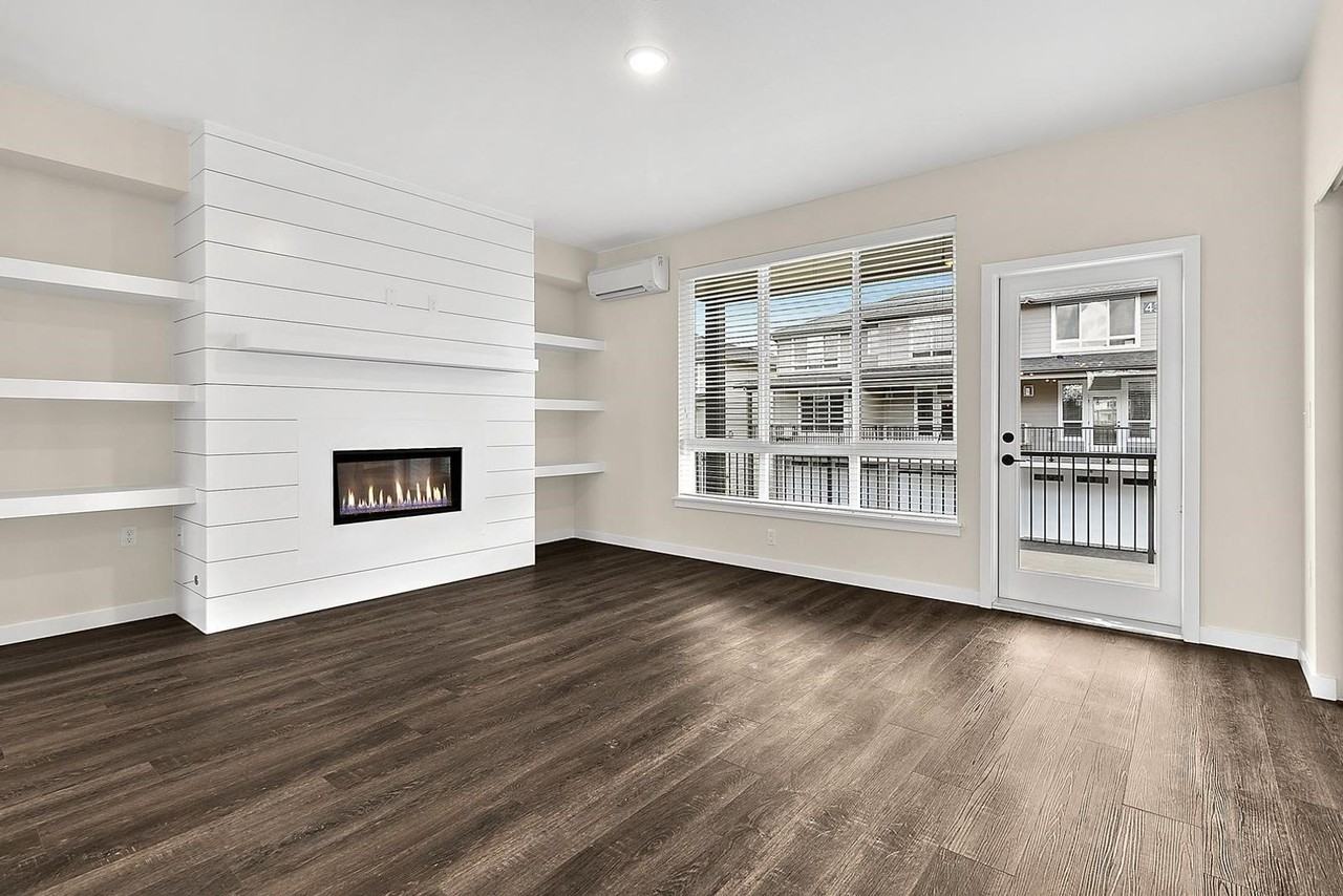 3726 Wardell Ln Se - Photo 7 of 9