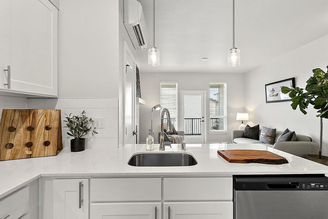 3720 Wildspitz Lane Southeast - Photo 5 of 13