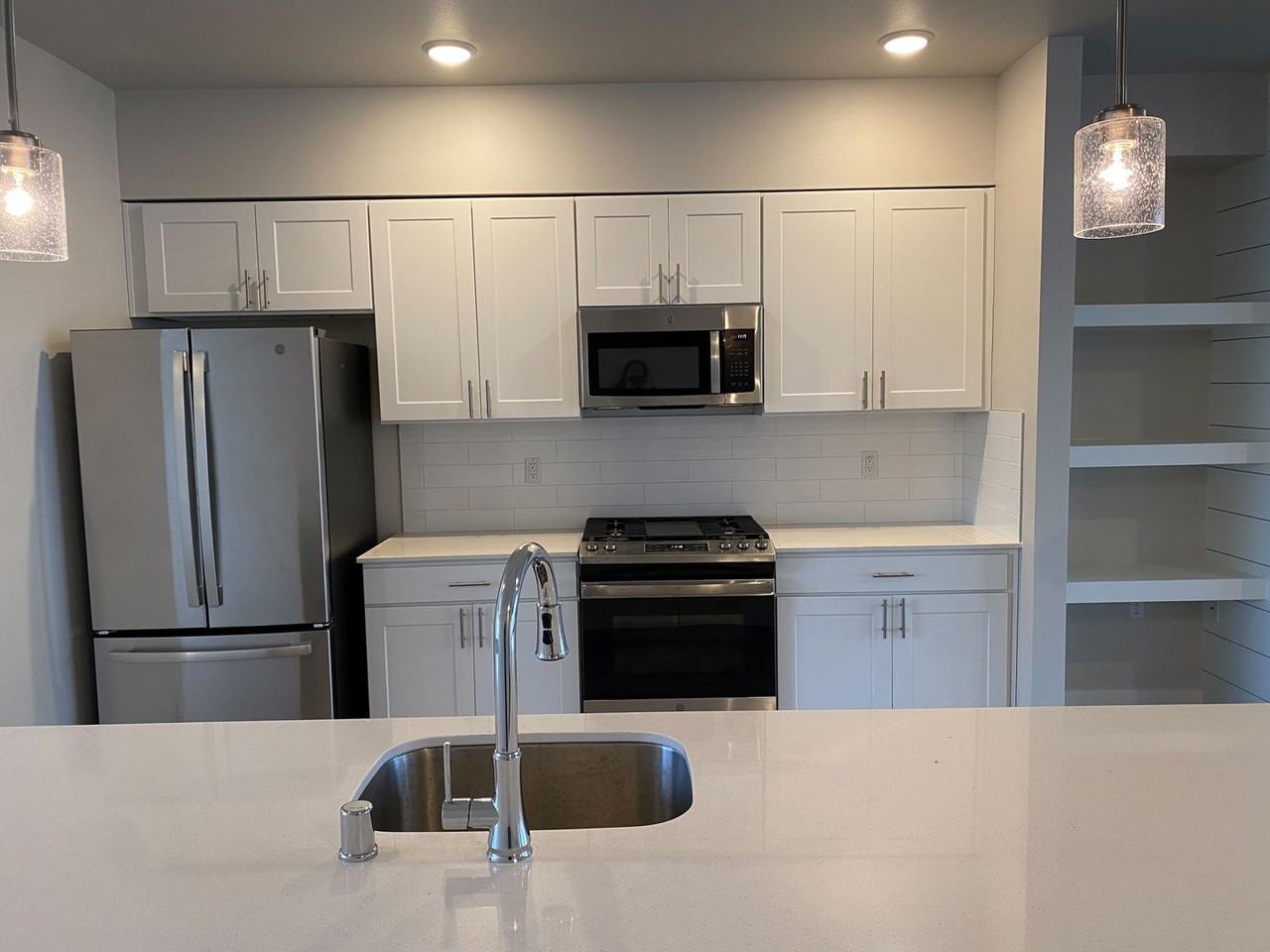 3719 Wardell Lane Southeast - Photo 5 of 28