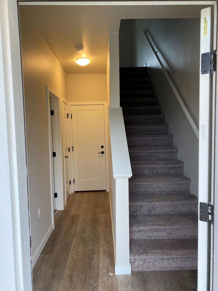 3719 Wardell Lane Southeast - Photo 6 of 28