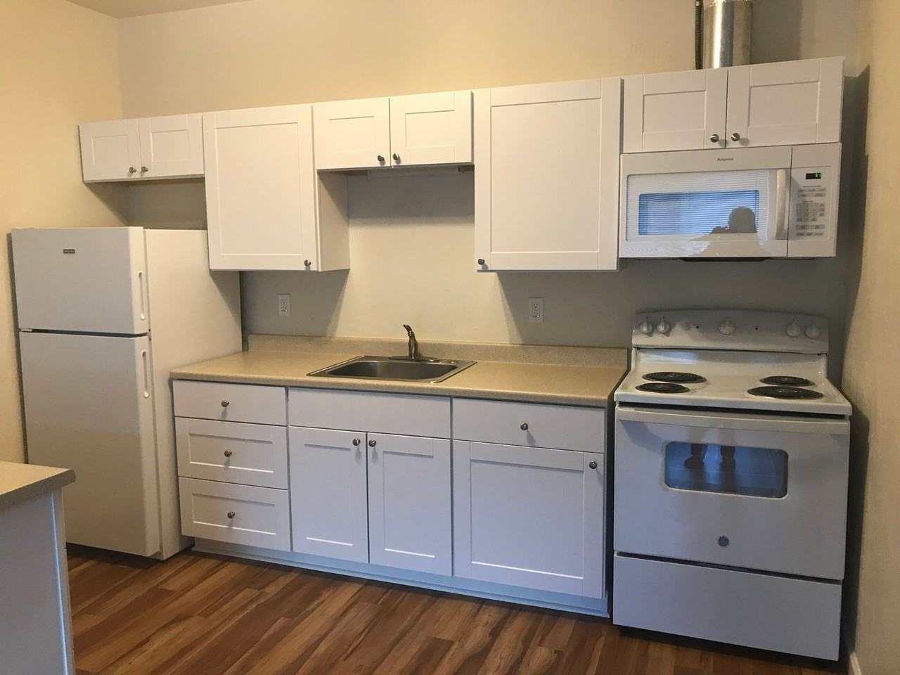 1247 W 6th Ave #09 - Photo 2 of 14