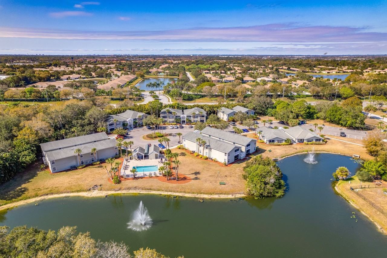 8121 45th Ct E - Photo 3 of 24