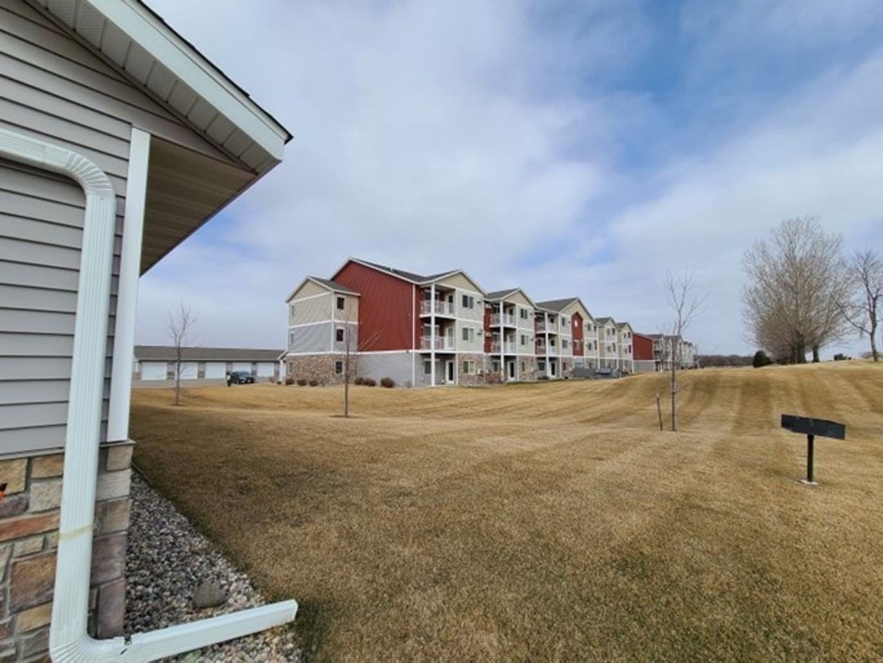 Sunset Ridge Apartments 2 - Photo 2 of 50