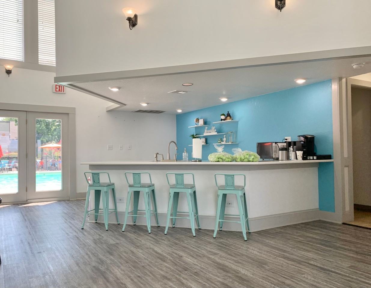 Quail Hollow Apartments - Photo 2 of 30