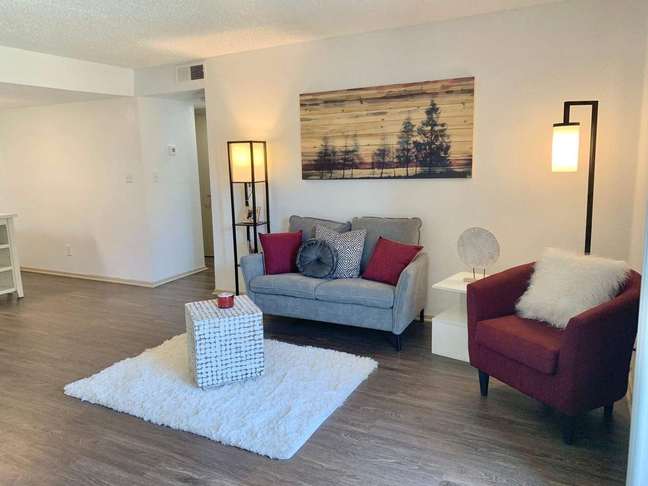 Quail Hollow Apartments - Photo 3 of 30