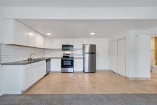 300 Holcomb - Photo 1 of 1