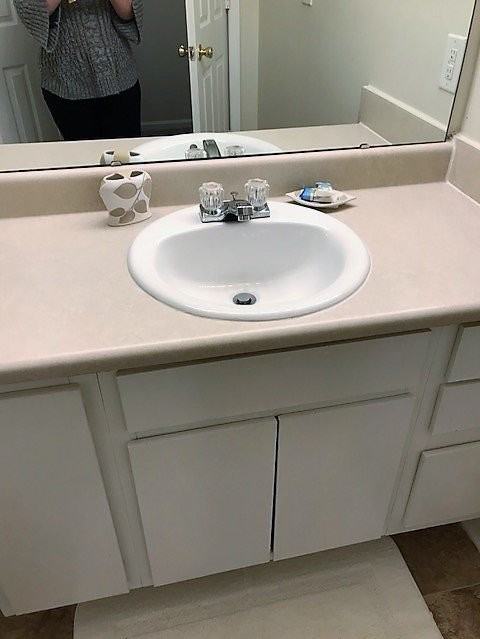 607 Emily Ln - Photo 5 of 50