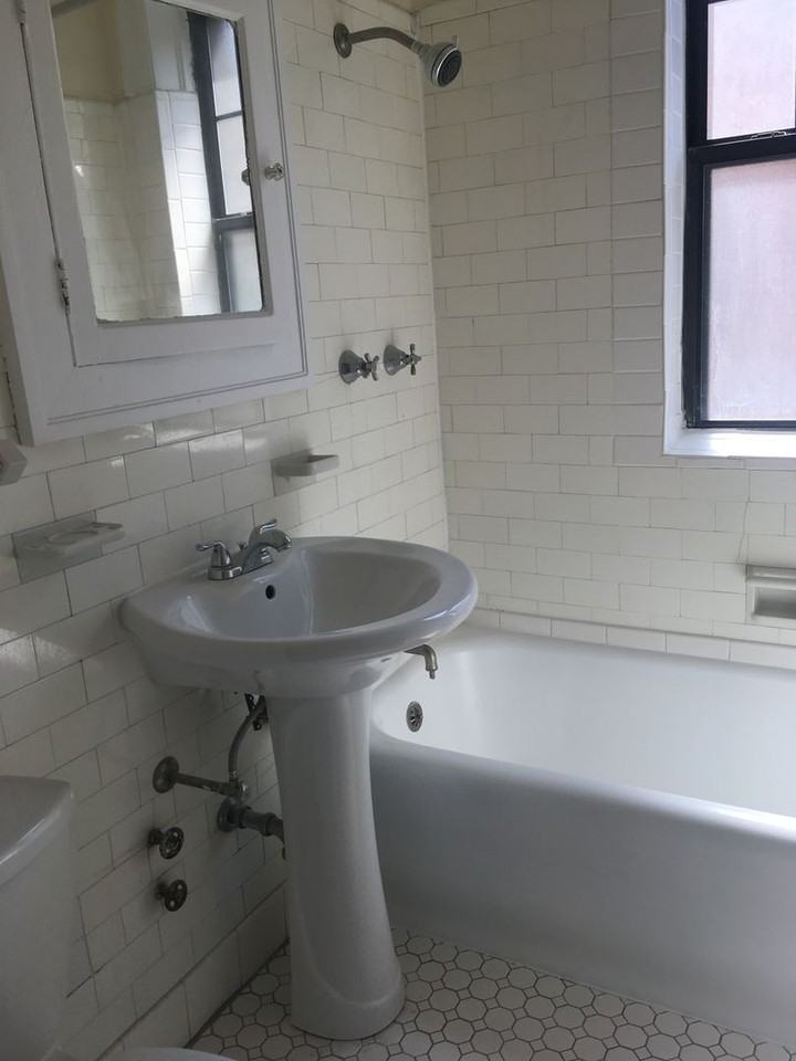 328 - *Sherwin-Sheridan Properties* - Photo 4 of 19