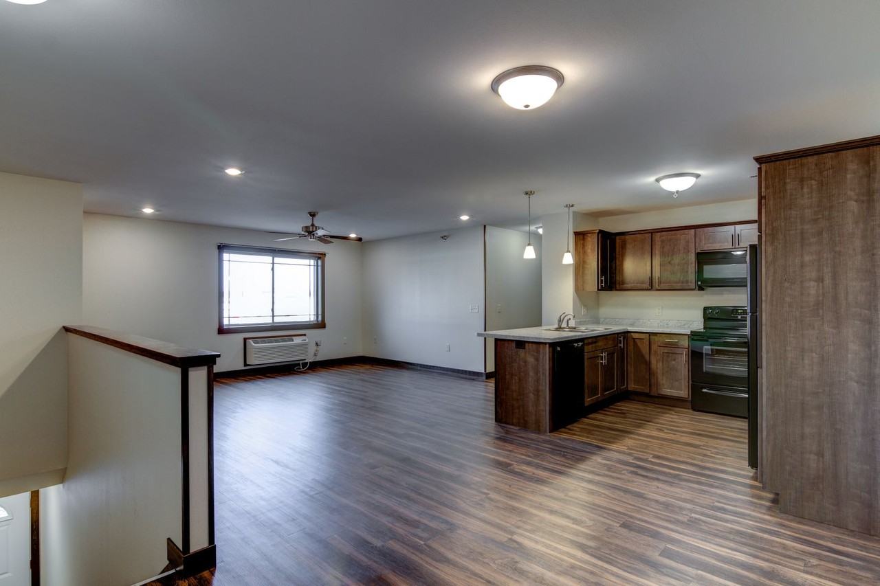 Chippewa Terrace Apts - Photo 2 of 18