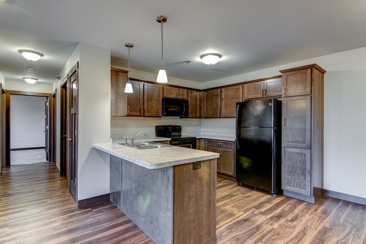 Chippewa Terrace Apts - Photo 3 of 18