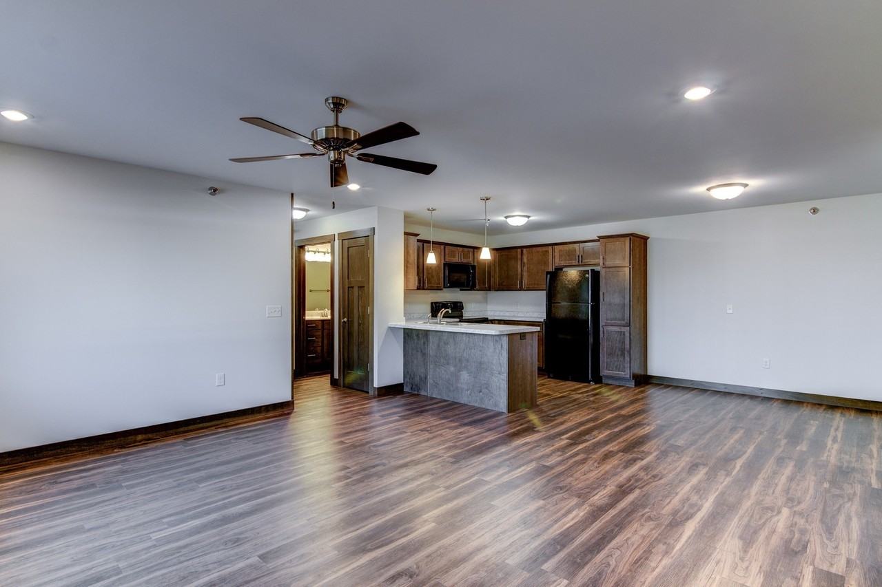 Starr Avenue Apartments - Photo 5 of 25