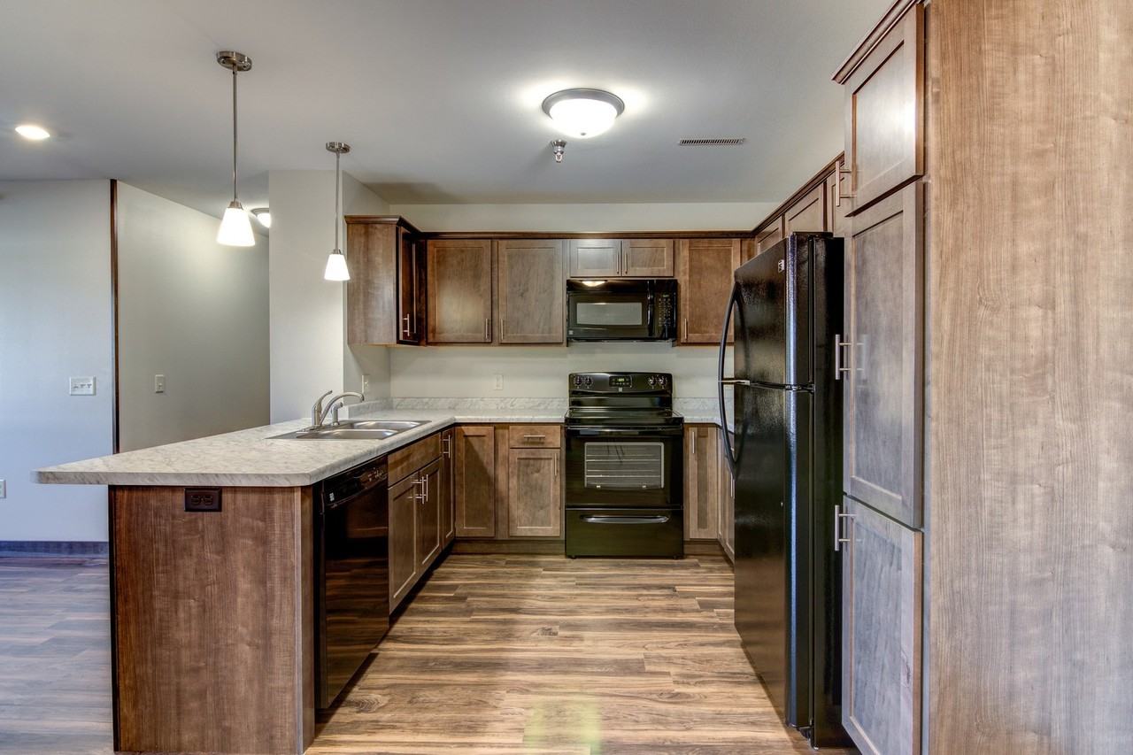 Starr Avenue Apartments - Photo 6 of 25