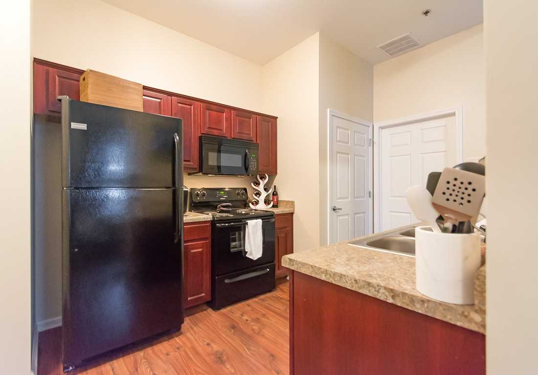 GRAD - Photo 6 of 47