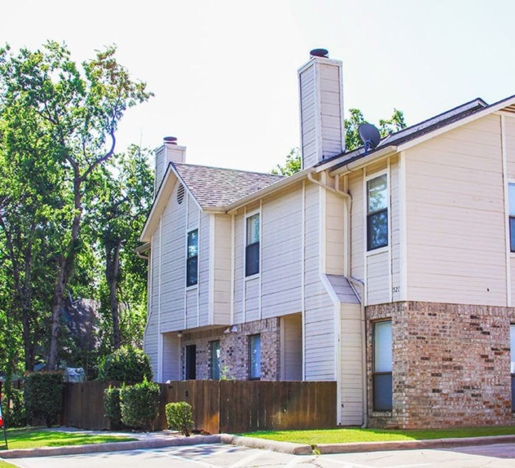 Sycamore Square - Photo 2 of 22